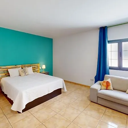 Fantastic Oceanfront Townhouse In Playa De Arinaga