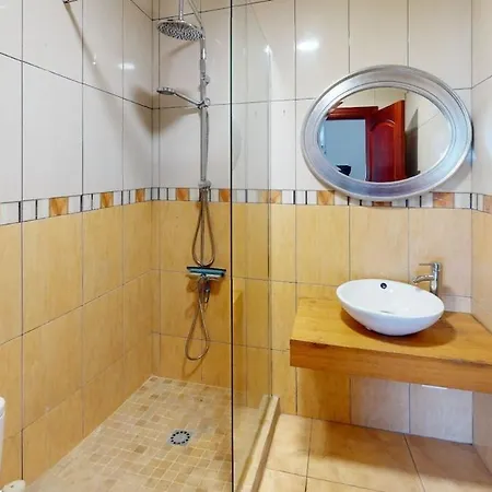 Fantastic Oceanfront Townhouse In Playa De *