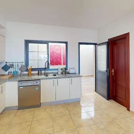 Fantastic Oceanfront Townhouse In Playa De Apartment Arinaga